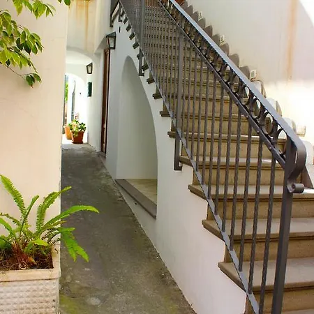 Vacanze S. Anna アパートホテル 3*